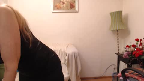 Snapshot of blairfort chatting on 03-08-25, 10:43 blairfort online show from 03-08-25, 10:43