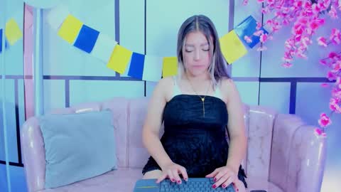 blairjones_ online show from 09-29-25, 12:21