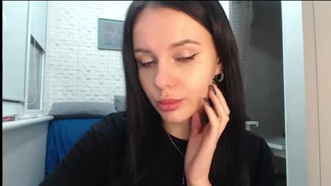 Snapshot of blairyates chatting on 10-12-25, 12:09 BlairYates online show from 10-12-25, 12:09