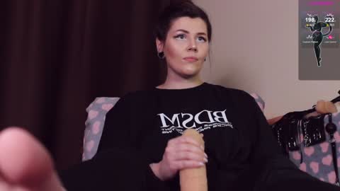 Britney online show from 02-02-25, 07:14