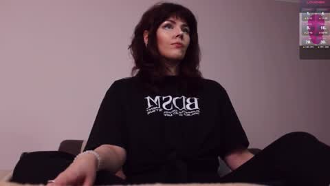 Britney online show from 10-11-25, 10:03