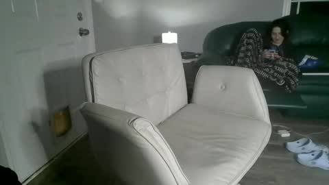 Snapshot of blakemeadowxoxo chatting on 11-12-25, 06:14 LipsofanAngell online show from 11-12-25, 06:14