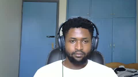 blakmoufaka online show from 10-20-25, 06:14