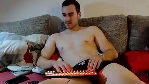 Snapshot of blazinghoney chatting on 11-04-25, 03:55 Honey online show from 11-04-25, 03:55