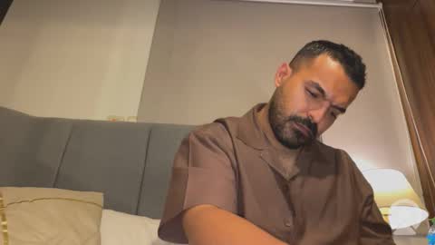 Leo online show from 11-15-25, 06:22