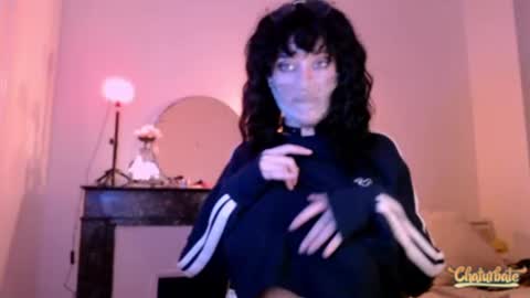 Cassandre online show from 03-05-25, 08:21