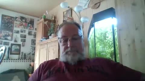 blindsurfer780299 online show from 09-28-25, 12:21