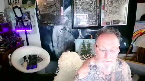 Snapshot of blindsurfer780299 chatting on 11-06-25, 11:22 blindsurfer780299 online show from 11-06-25, 11:22