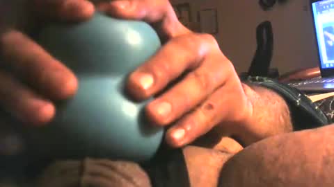 Snapshot of blizzard140097 chatting on 01-20-25, 12:07 Oilyhardcock000 online show from 01-20-25, 12:07