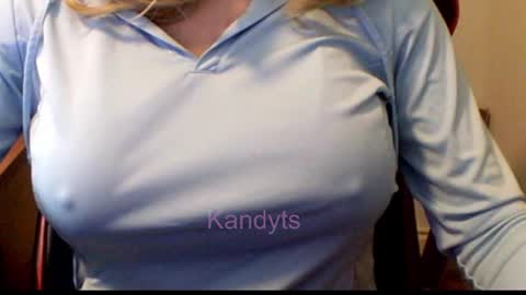 Snapshot of blkandy23 chatting on 10-18-25, 02:51 Kandyts online show from 10-18-25, 02:51