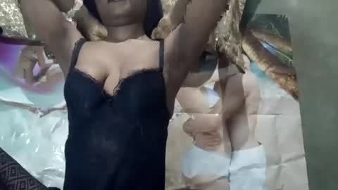 Snapshot of blktulipsxx chatting on 10-29-25, 02:14 Lola online show from 10-29-25, 02:14