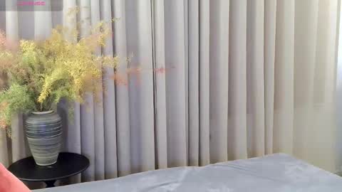 YoYo online show from 01-12-25, 09:19