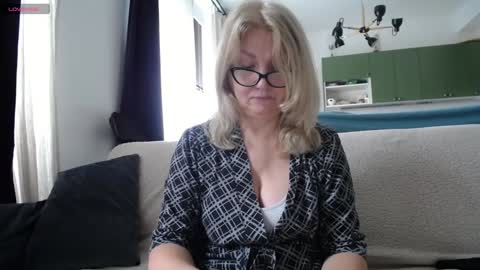 Karina online show from 01-27-25, 11:22