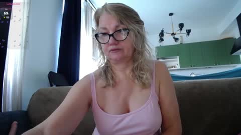 Karina online show from 02-08-25, 11:44