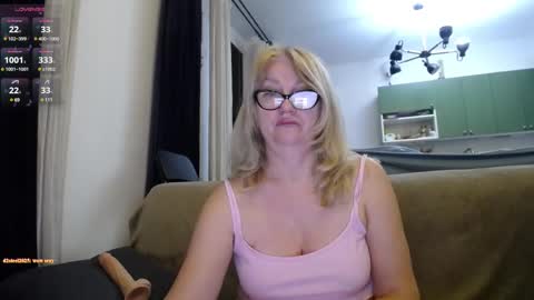 Karina online show from 02-16-25, 12:19