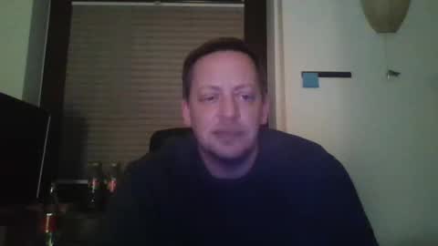 Snapshot of blonde32m chatting on 01-01-25, 01:04 blonde32m online show from 01-01-25, 01:04