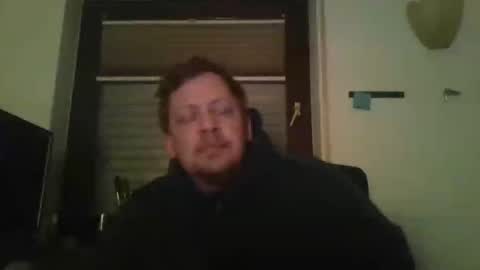 Snapshot of blonde32m chatting on 11-02-25, 05:43 blonde32m online show from 11-02-25, 05:43