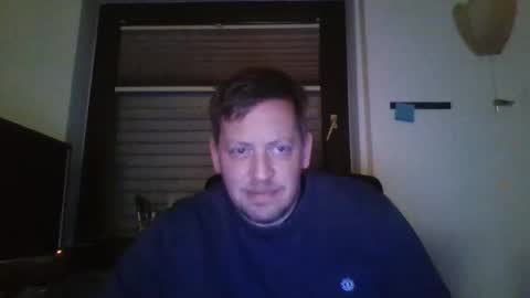 Snapshot of blonde32m chatting on 11-20-25, 10:31 blonde32m online show from 11-20-25, 10:31