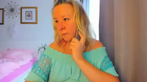 Nicole online show from 01-09-25, 12:09