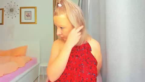 Nicole online show from 02-12-25, 08:59