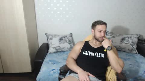 Snapshot of blondeagle chatting on 12-05-24, 08:44 Mr Blond online show from 12-05-24, 08:44