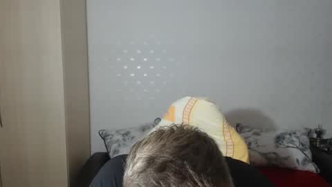 Snapshot of blondeagle chatting on 01-14-25, 08:37 Mr Blond online show from 01-14-25, 08:37