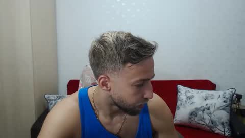 Snapshot of blondeagle chatting on 10-10-25, 10:47 Mr Blond online show from 10-10-25, 10:47