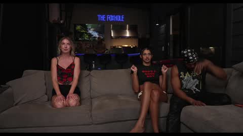 blondefoxsilverfox online show from 10-04-25, 01:47