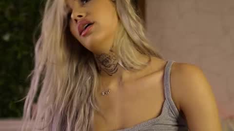 blondie_muller online show from 09-12-25, 07:36
