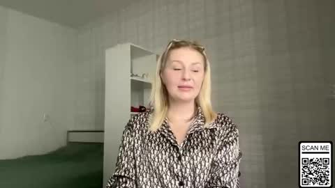 Snapshot of blondie_xoxoxo chatting on 02-18-26, 09:16 blondie_xoxoxo online show from 02-18-26, 09:16