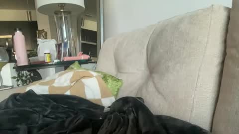 IM TRYNG online show from 12-21-25, 07:32