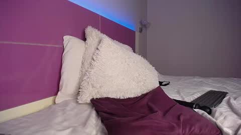 Snapshot of blondirix chatting on 12-08-24, 12:41 Anna online show from 12-08-24, 12:41
