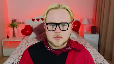 Snapshot of blondsin chatting on 02-12-26, 08:53 Sin online show from 02-12-26, 08:53