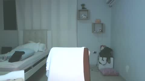 Snapshot of blondyliciousx chatting on 12-08-24, 08:30 katartistic name online show from 12-08-24, 08:30