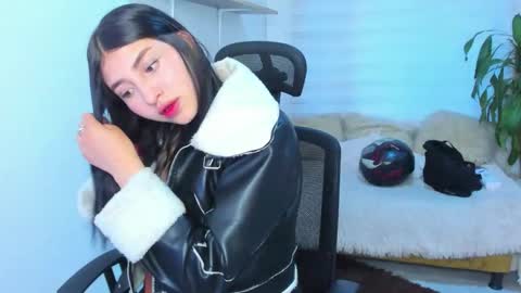 bloom_flower1 online show from 12-03-25, 11:30