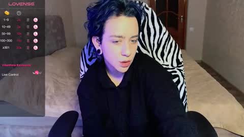 Snapshot of blooming_soul chatting on 03-10-25, 02:26 blooming_soul online show from 03-10-25, 02:26