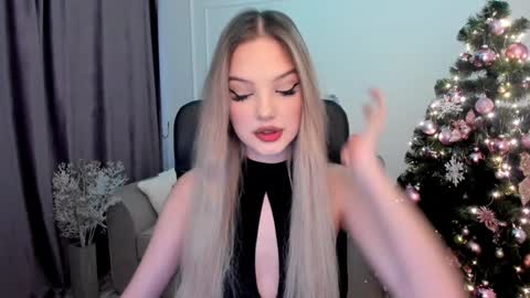 Sophia online show from 12-22-24, 02:38