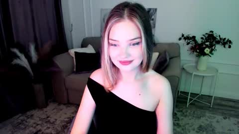 Sophia online show from 09-23-25, 07:39