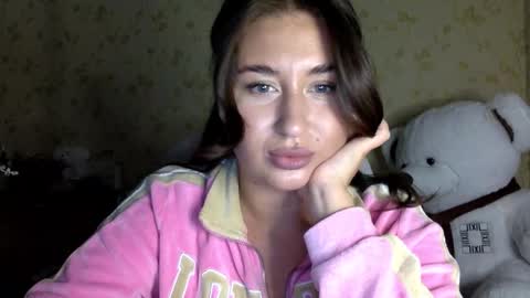 Snapshot of bloompetal chatting on 09-30-25, 12:43 bloompetal online show from 09-30-25, 12:43