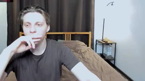 Snapshot of blossomandbee chatting on 01-09-26, 12:24 Sasha and Maria online show from 01-09-26, 12:24