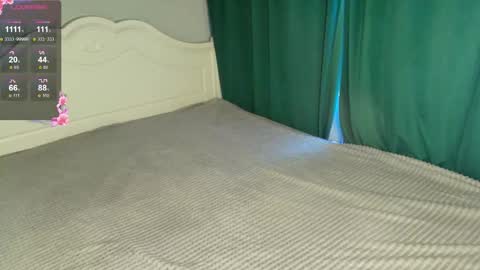 Welcome guysMy name KatePVT its Open online show from 09-17-25, 06:15