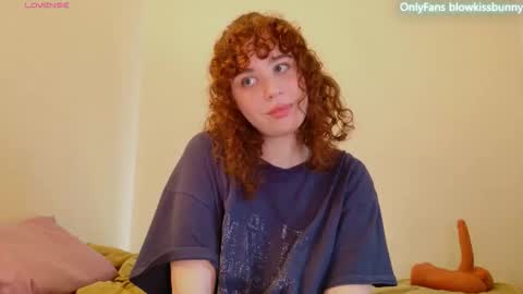 Snapshot of blowkissbunny chatting on 03-04-26, 02:12 Blow Kiss Bunny online show from 03-04-26, 02:12