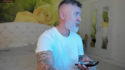 Nico online show from 02-26-26, 09:08