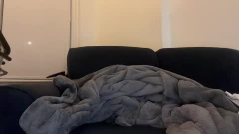 Snapshot of blue10sethut chatting on 11-18-25, 02:06 blue10sethut online show from 11-18-25, 02:06