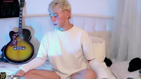 TAY   online show from 02-18-25, 04:48