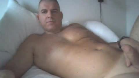 Snapshot of blue_eye_hot_dick chatting on 11-12-25, 08:37 blue_eye_hot_dick online show from 11-12-25, 08:37