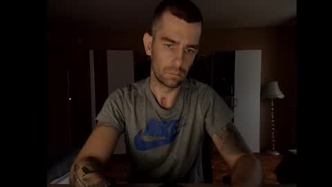 Snapshot of blue_eyed_wolf chatting on 12-26-24, 01:54 Runaway online show from 12-26-24, 01:54