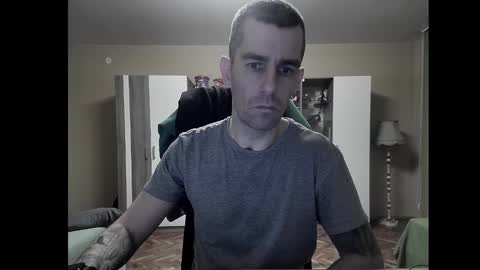 Snapshot of blue_eyed_wolf chatting on 12-29-24, 07:43 Runaway online show from 12-29-24, 07:43