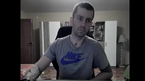 Snapshot of blue_eyed_wolf chatting on 01-16-25, 03:02 Runaway online show from 01-16-25, 03:02