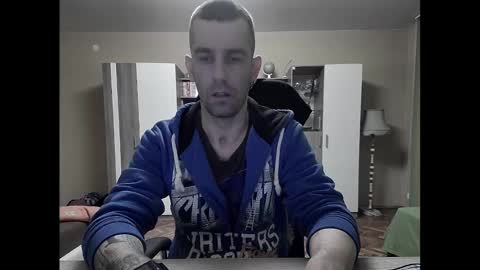 Snapshot of blue_eyed_wolf chatting on 02-14-25, 08:15 Runaway online show from 02-14-25, 08:15